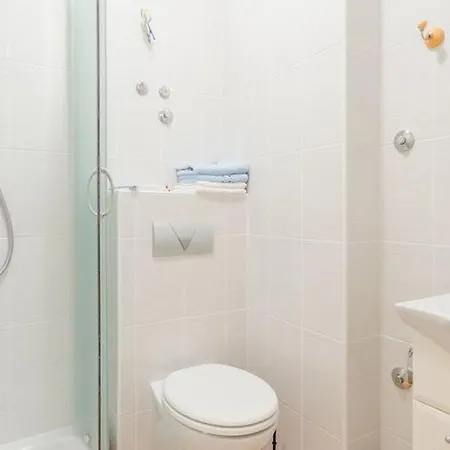 Kameja - One Bedroom With Balcony And Nature Reserve View Zeleni Apartment Donji Okrug (Ciovo)