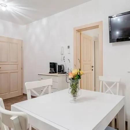 Kameja - One Bedroom With Balcony And Nature Reserve View Zeleni * Округ-Доньи