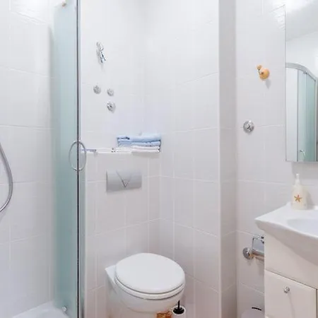 Kameja - One Bedroom With Balcony And Nature Reserve View Zeleni *